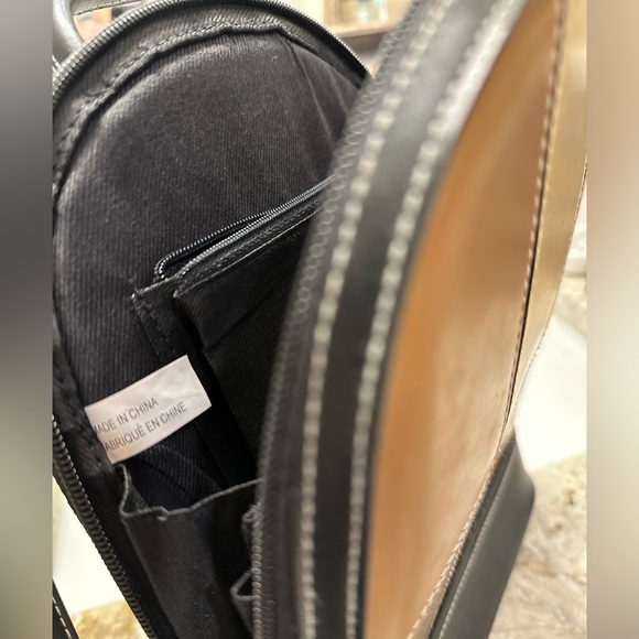 Beautiful Backpack - Picture 2 of 4